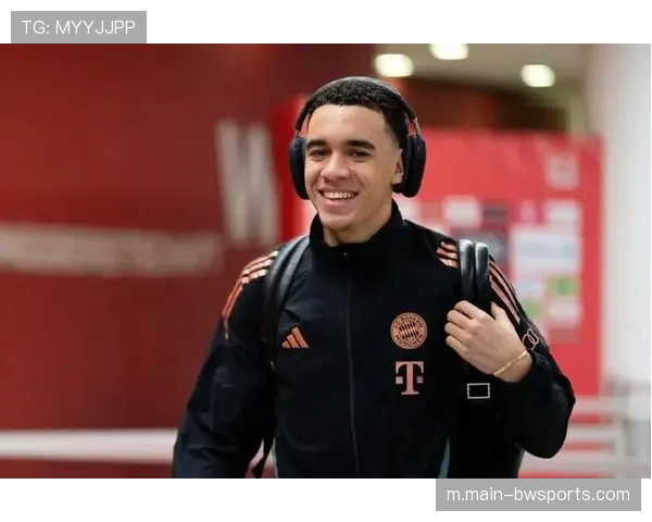 穆西亚拉重返球场后强调将专注适应跑动与提速