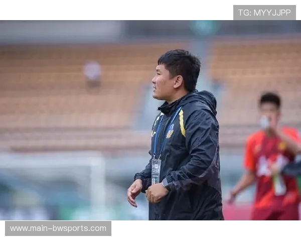 刘建业密集防守策略初见成效 铜梁龙青年军展现战术纪律性 刘建业密集防守策略初见成效 铜梁龙青年军展现战术纪律性