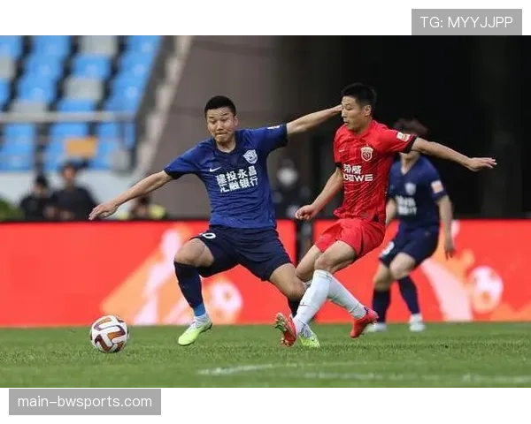 青岛海牛一球小胜河南斩获首胜 叶博亚制胜球助球队保级